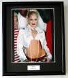 GWEN STEFANI/FRAMED PHOTO (2)