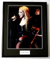 CYNDI LAUPER/FRAMED PHOTO