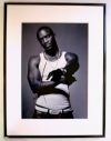 AKON/SIGNED PHOTO/FRAMED/COA